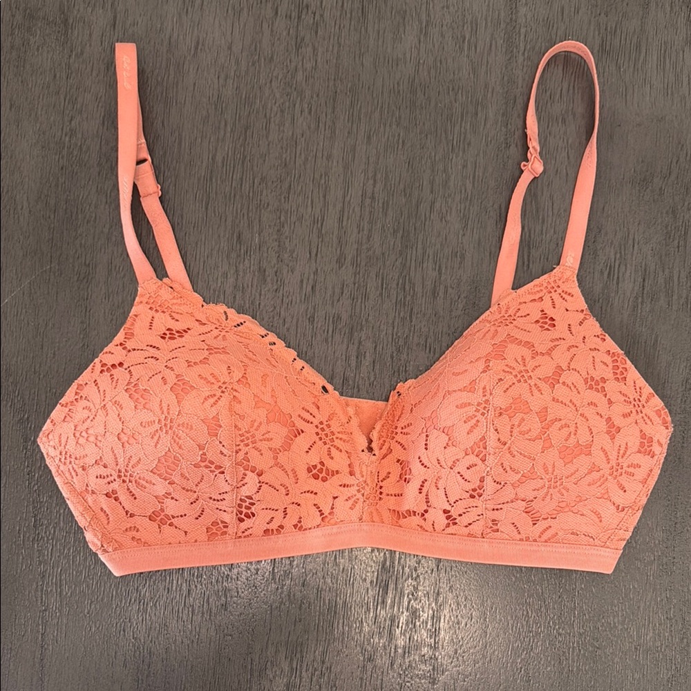 Aerie Coral Wireless bra 36c